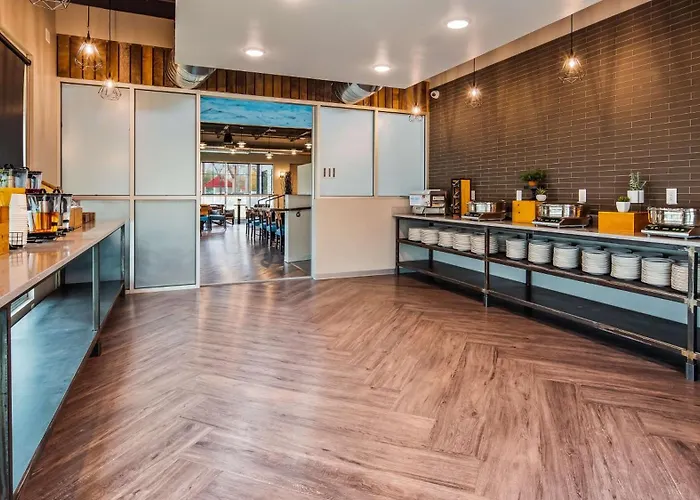 Best Western Premier Ankeny Hotel